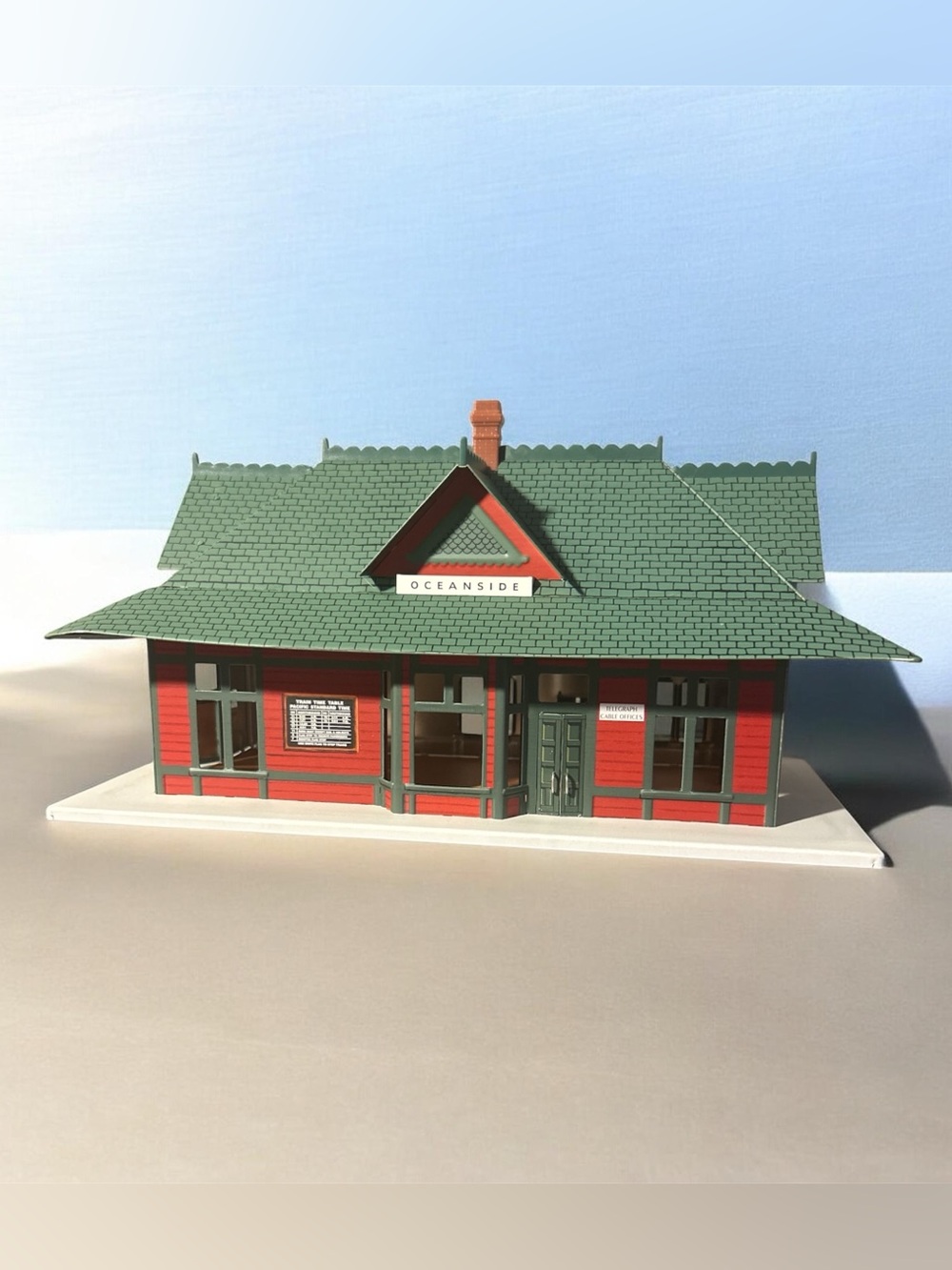 Hallmark Great American Railways Oceanside Depot Tin Train Station Box QHT3501